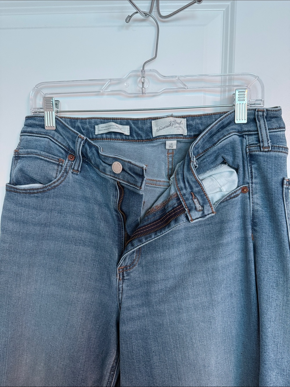 Light Wash wide leg Women's Jeans - Universal Thread